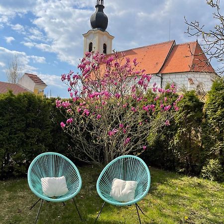 Apartamento Historický dům u lázní Třeboň Exterior foto