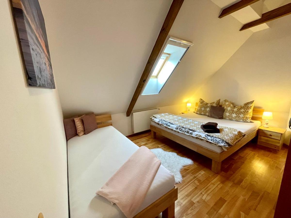 Apartamento Historický dům u lázní Třeboň Exterior foto