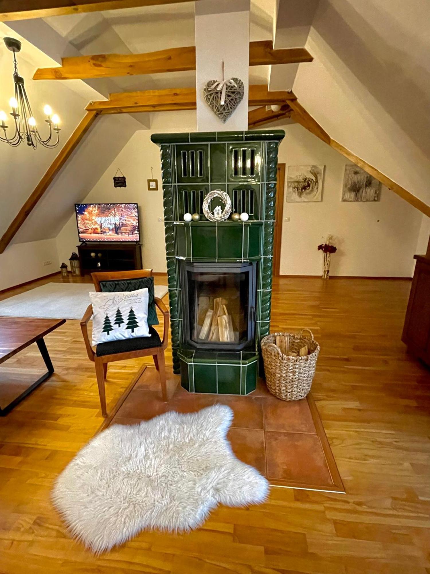Apartamento Historický dům u lázní Třeboň Exterior foto