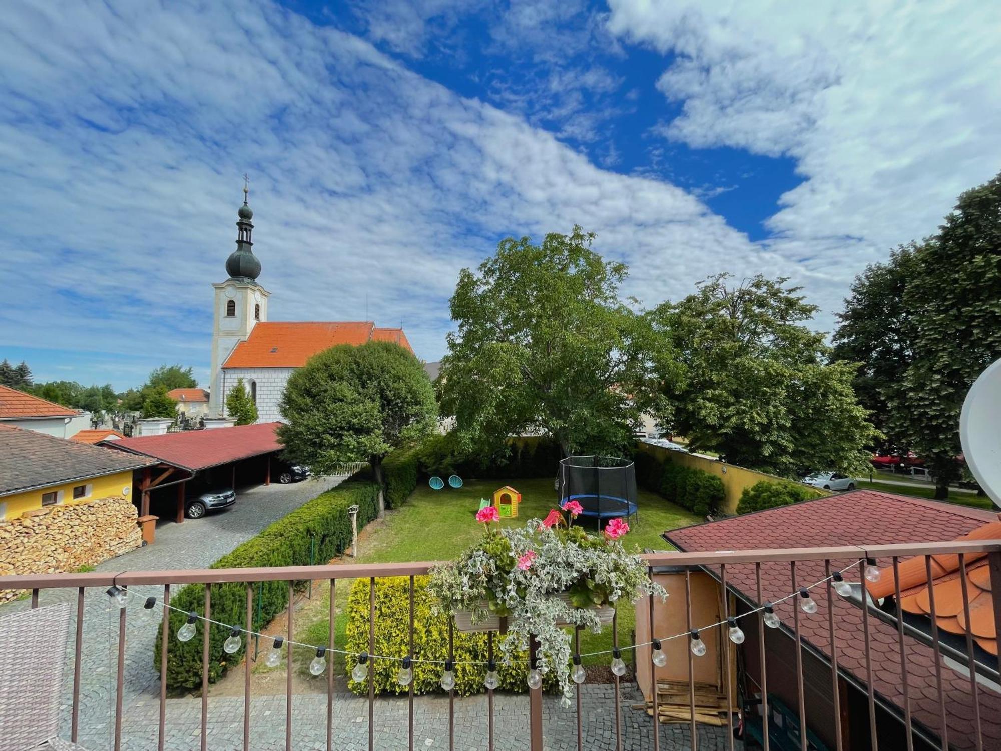 Apartamento Historický dům u lázní Třeboň Exterior foto