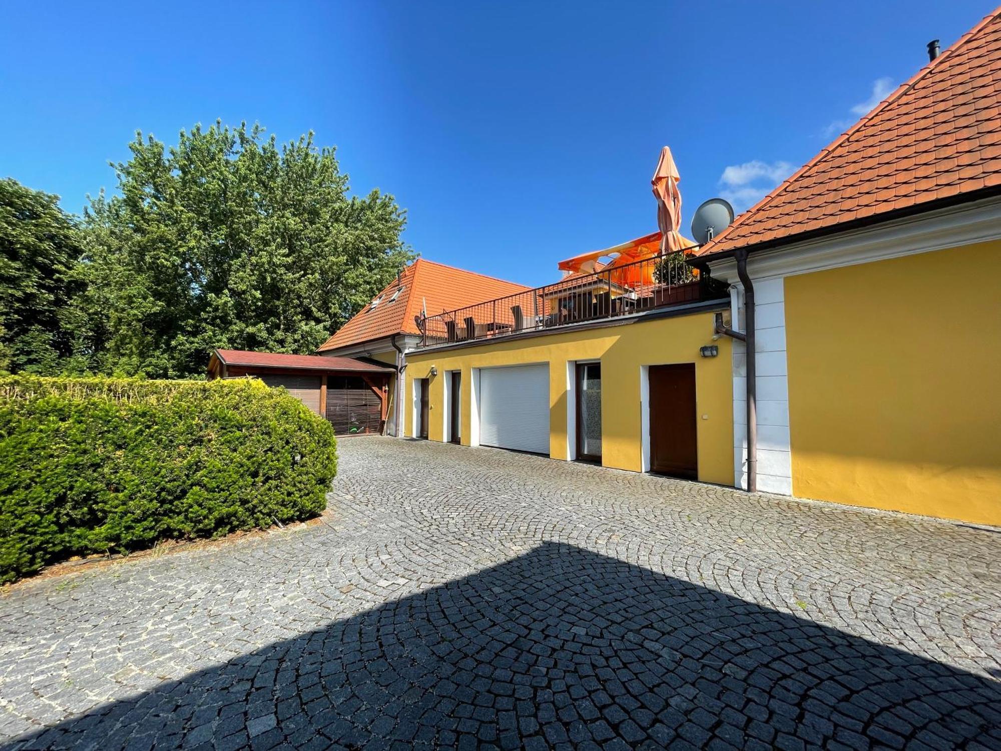 Apartamento Historický dům u lázní Třeboň Exterior foto