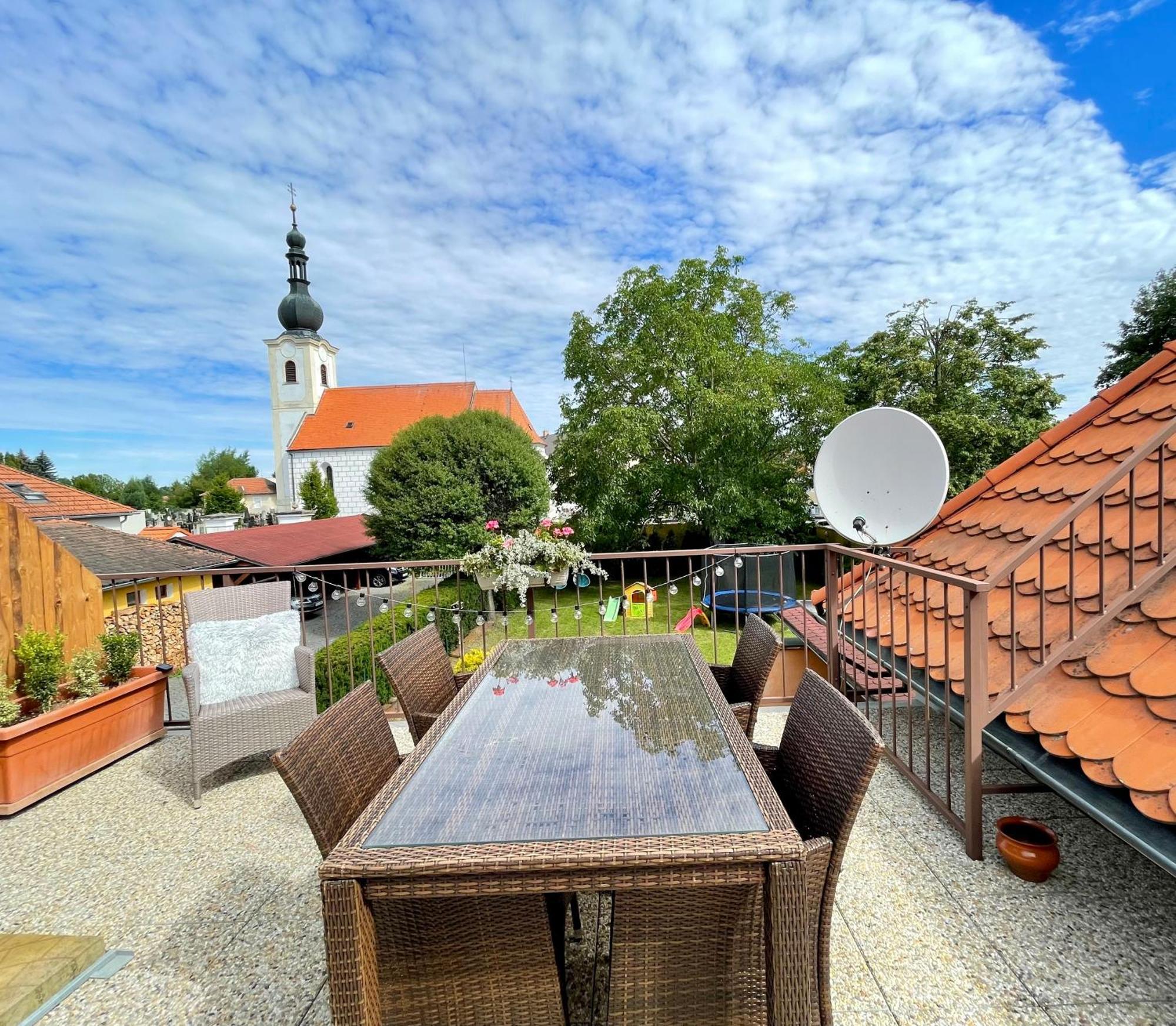Apartamento Historický dům u lázní Třeboň Exterior foto