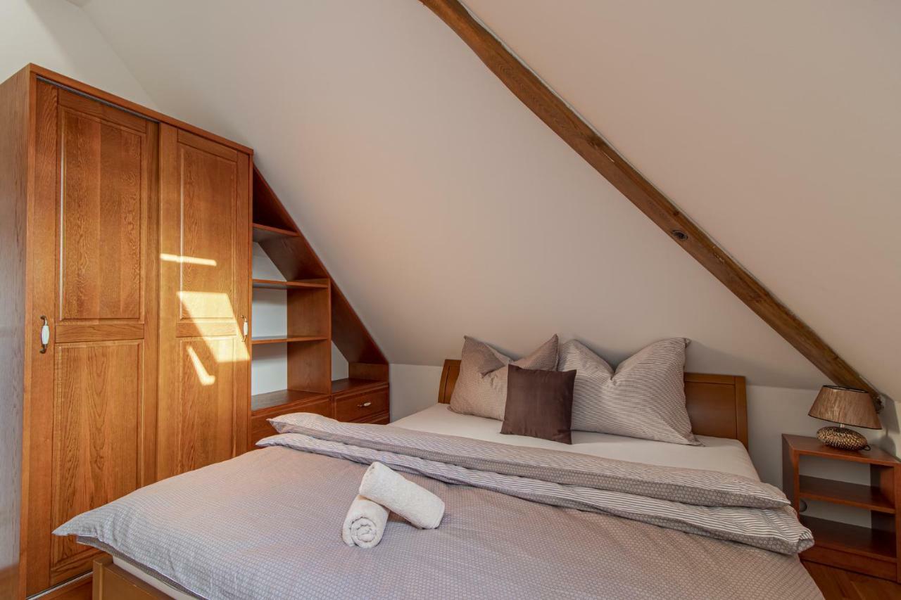 Apartamento Historický dům u lázní Třeboň Exterior foto