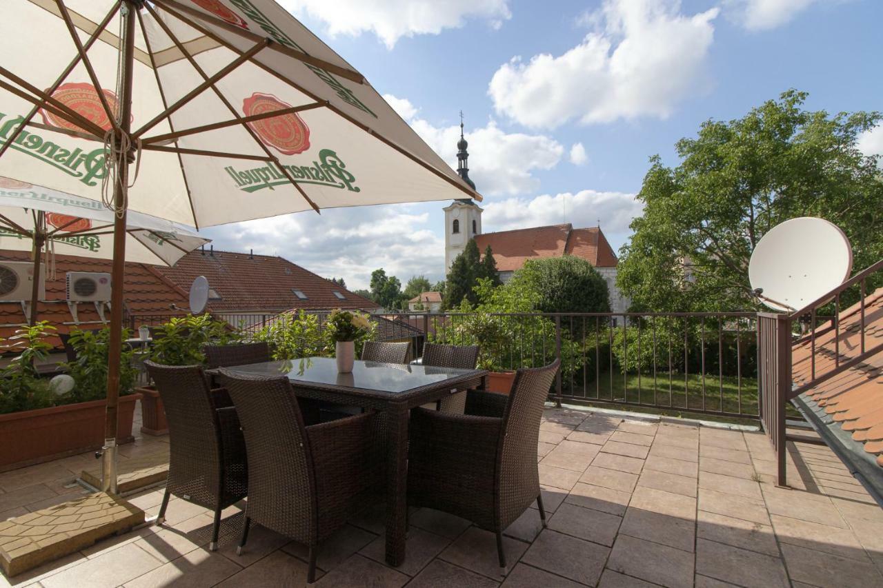 Apartamento Historický dům u lázní Třeboň Exterior foto